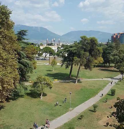 Privat * Tirana