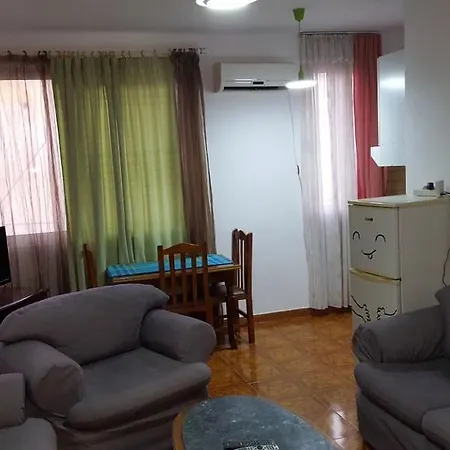Privat * Tirana